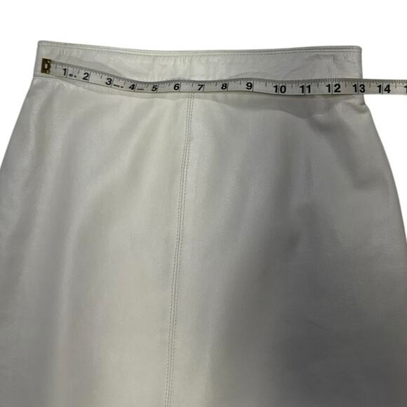 Lillie Rubin Gorgeous White Leather Pencil Skirt Back Zip Up and Bottom Split 10 - Picture 9 of 11